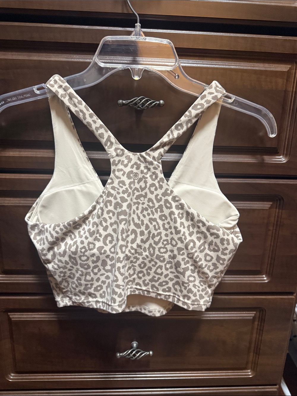 ComfrtCore™ V-Neck Crop
Tank - Picture 2 of 5
